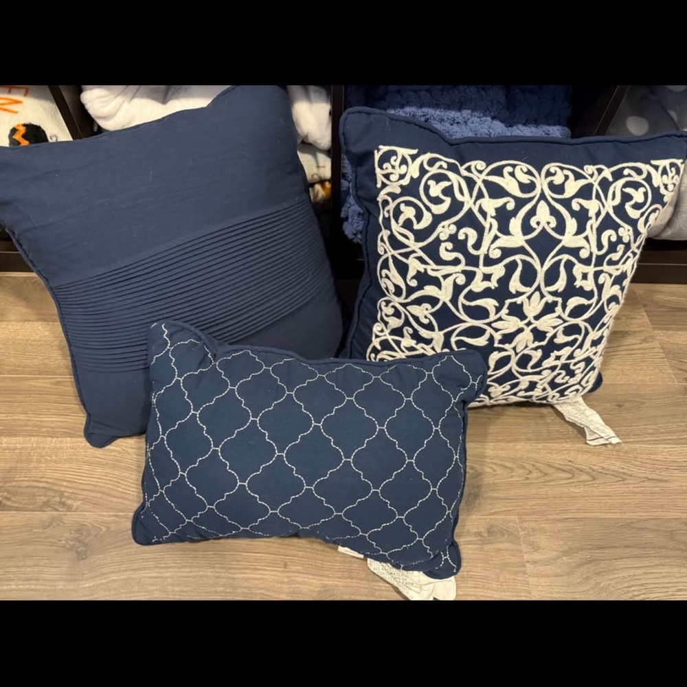 Navy Blue Decorative Pillow Set